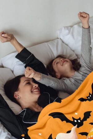 Custom Cute Ghost Halloween Blanket, Personalized Name Spooky Throw Blanket for Women Men, Halloween Boo Gift for Him Her Kids Boys Girls